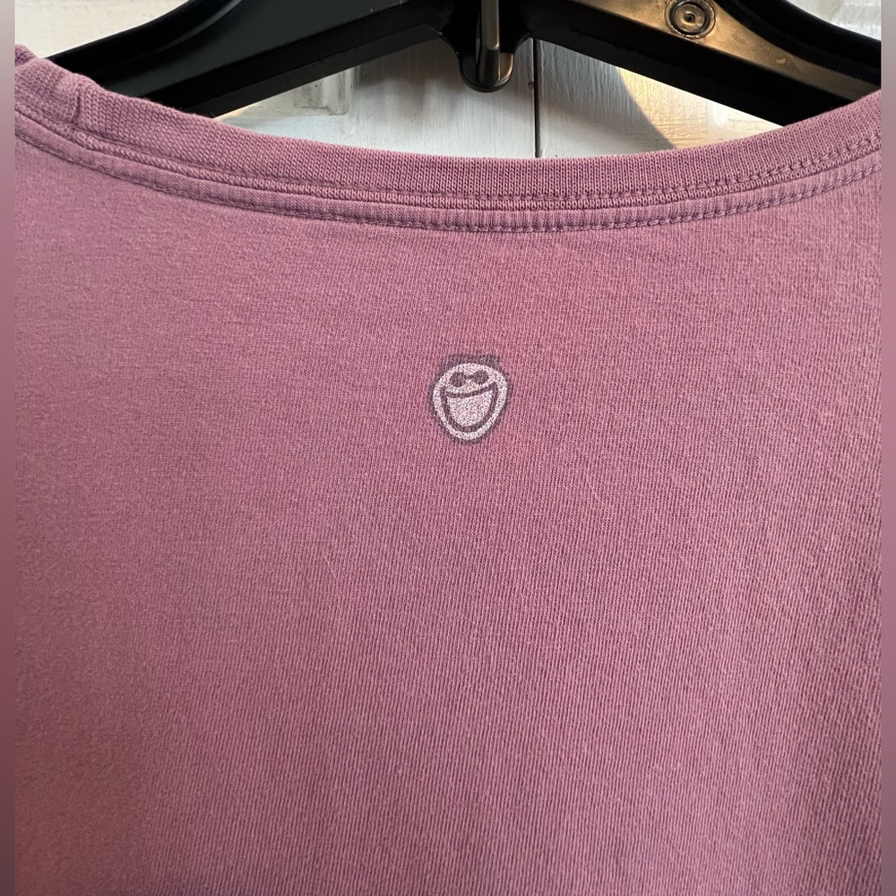 Life Is Good🐶 Mauve, Long Sleeve Tee “ Happy Hour”, Relaxed Fit, Girl & her Dog - Picture 5 of 8